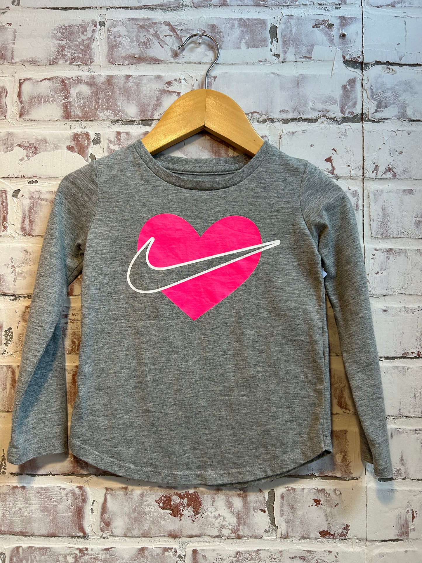 3T - Nike pink heart long sleeve